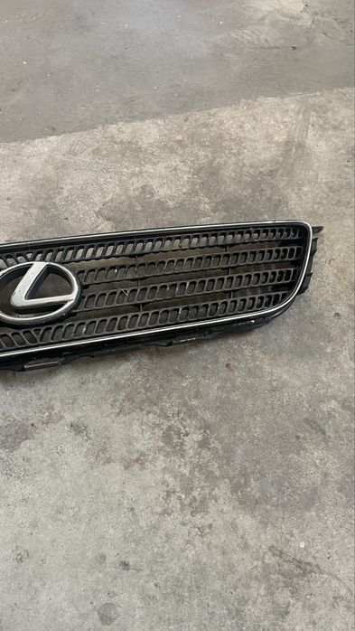 Grelha Lexus is300