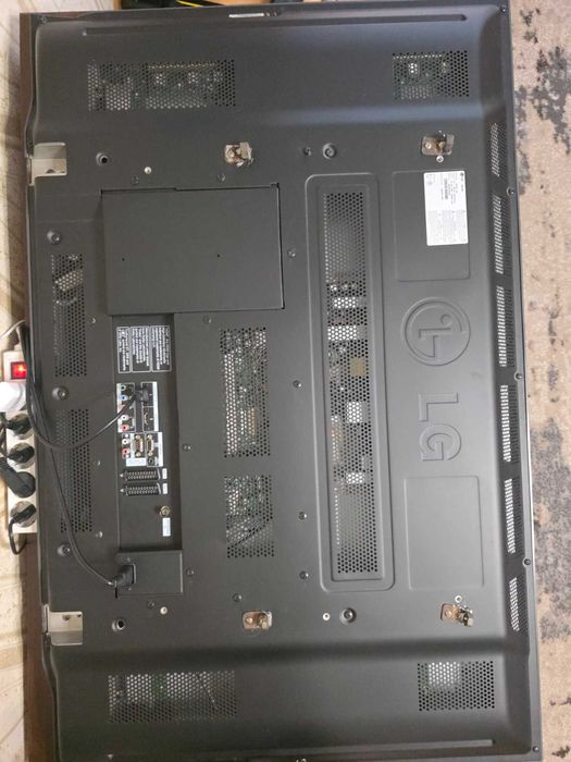 Телевізор  робочий LG 42  RT81-ZB