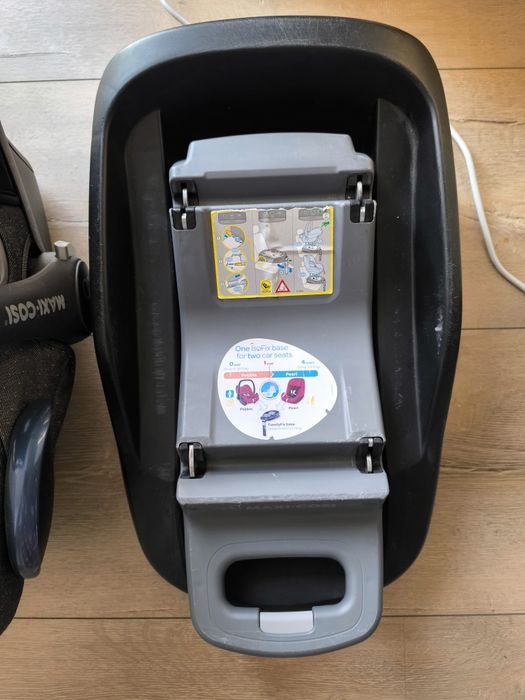 Fotelik samochodowy Maxi-Cosi + baza İSOFiX