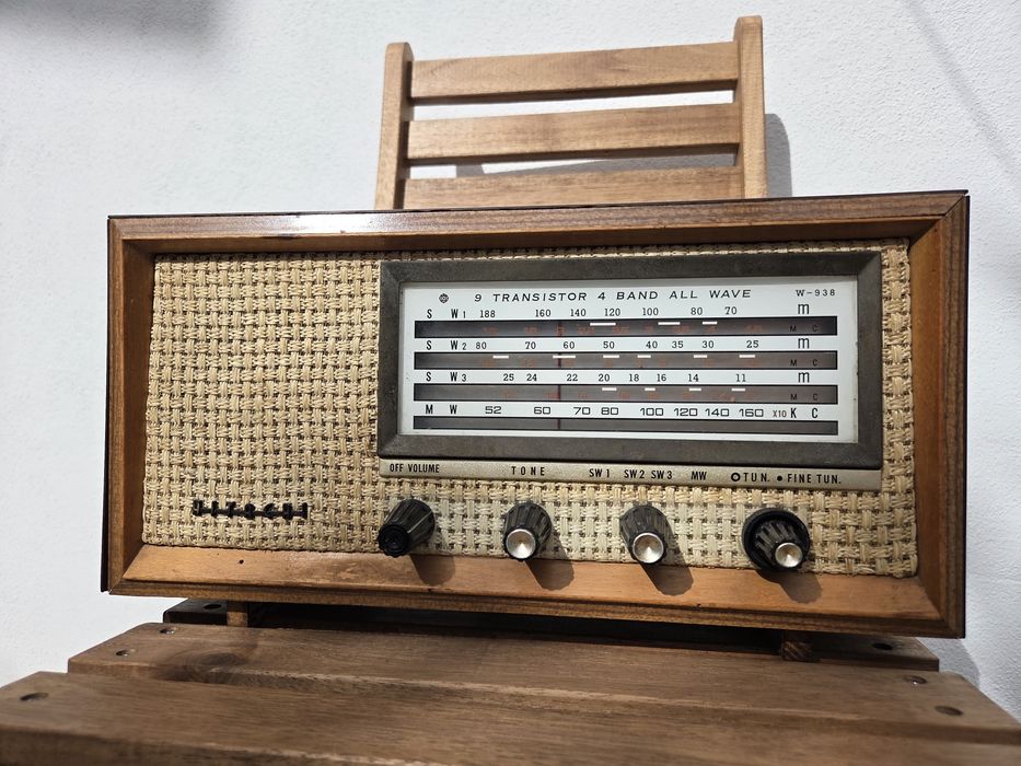 Rádio vintage Hitachi