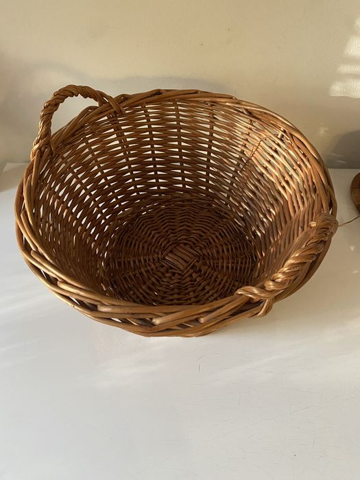 Kosz wiklinowy średnica ok. 31 cm, wysokość ok. 18 cm