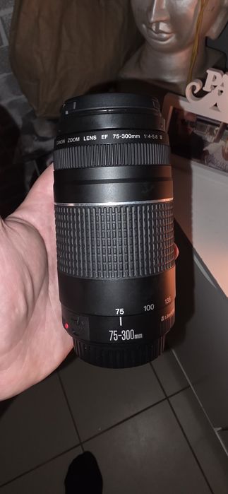 Canon EF 75-300mm f/4-5.6 III
Canon EF 75-300mm f/4-5.6 III - CeX (MX)