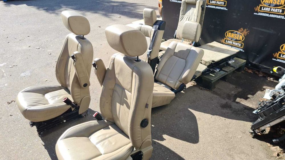 Land Rover Discovery 4 ou 3 Bancos 7 lugares Forras Portas 500€