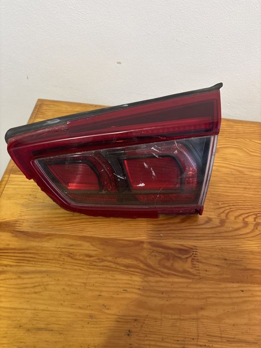 Задній ліхтар правий Kia Niro 2019 hybrid під відновлення