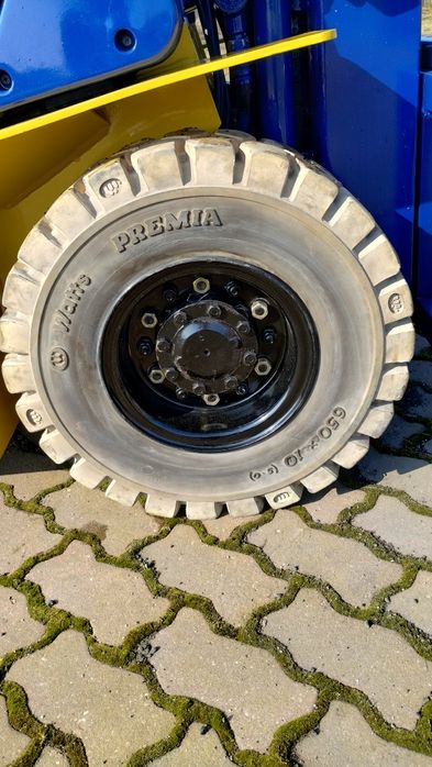 Sprzedam wózek widłowy Komatsu