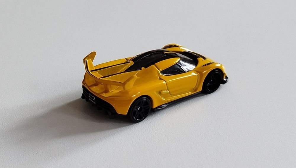 Hot Wheels 2020 Koenigsegg Jesko