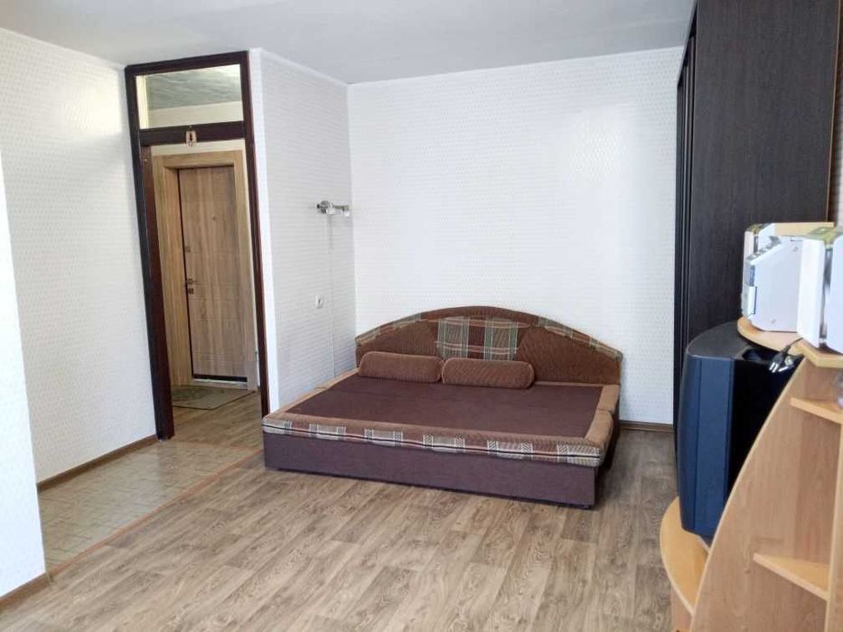 LS31 Продам 1-кімнатну квартиру в районі метро 23 серпня.