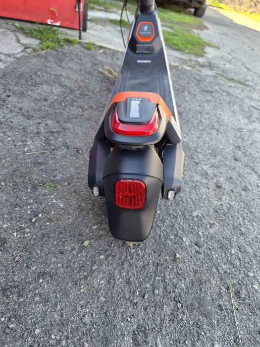 Продам электросамокат SegWay P65