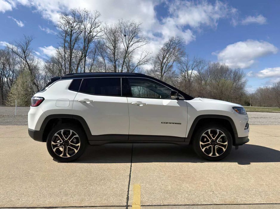 Jeep Compass Limited      2022