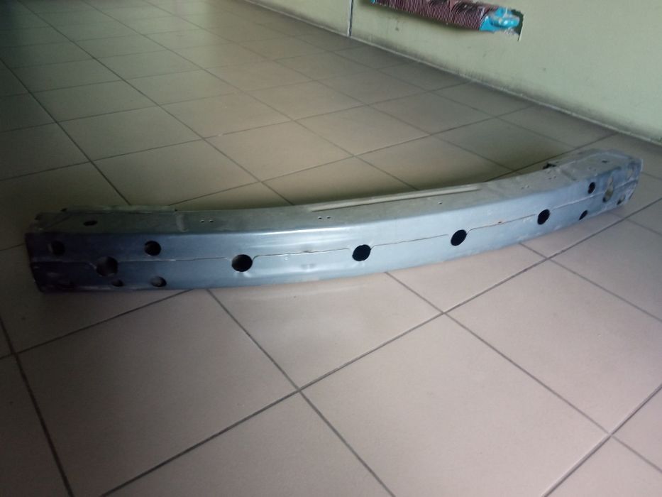 Підсилювач заднього бампера Dodge Journey