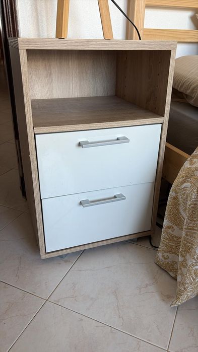 Mesas de cabeceira elegantes e práticas