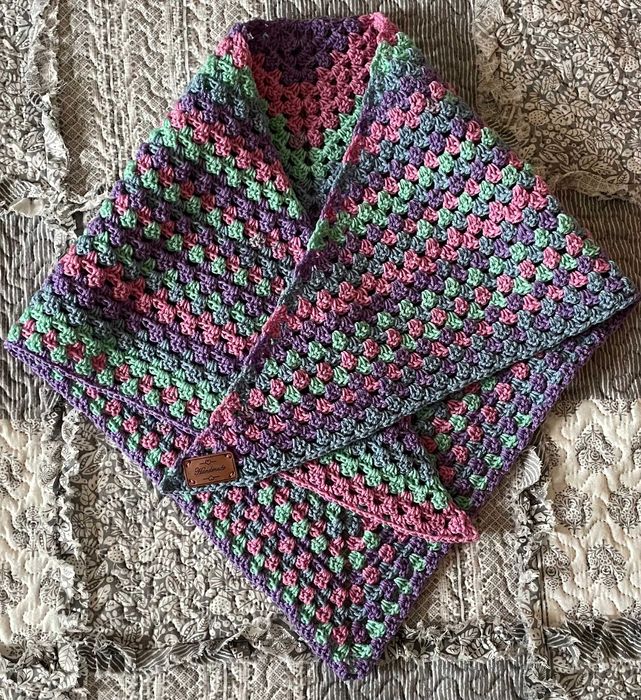 CHUSTA HAND MADE ręcznie robiona na szydełku