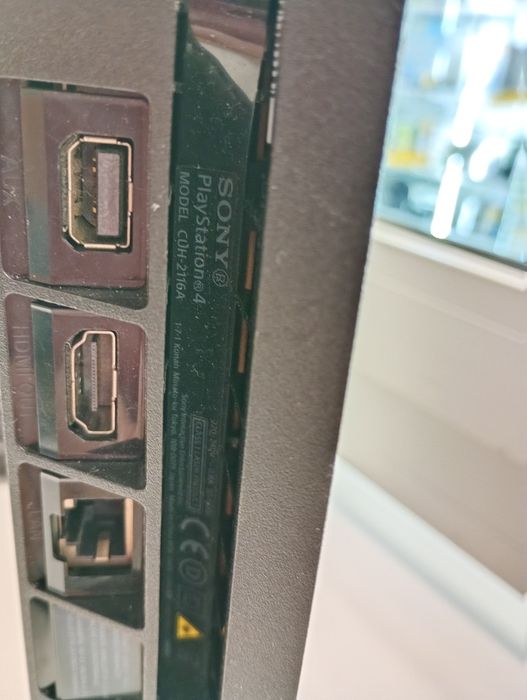 Konsola Sony Slim PS4 500gb pad +okablowanie Komis Madej Sc