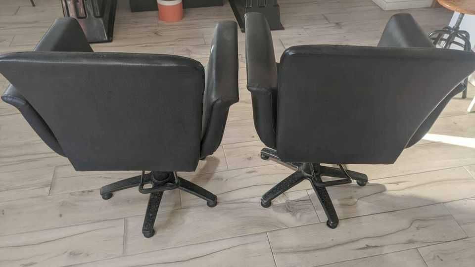 Cadeiras Cabeleireira / cabeleireiro / barbeiro - Como Novas