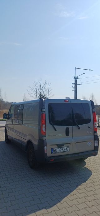 Renault Trafic 2.0 dci 115KM 2011