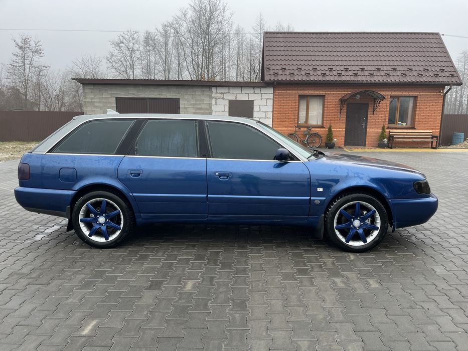 Ауді А6С4 квадрова.