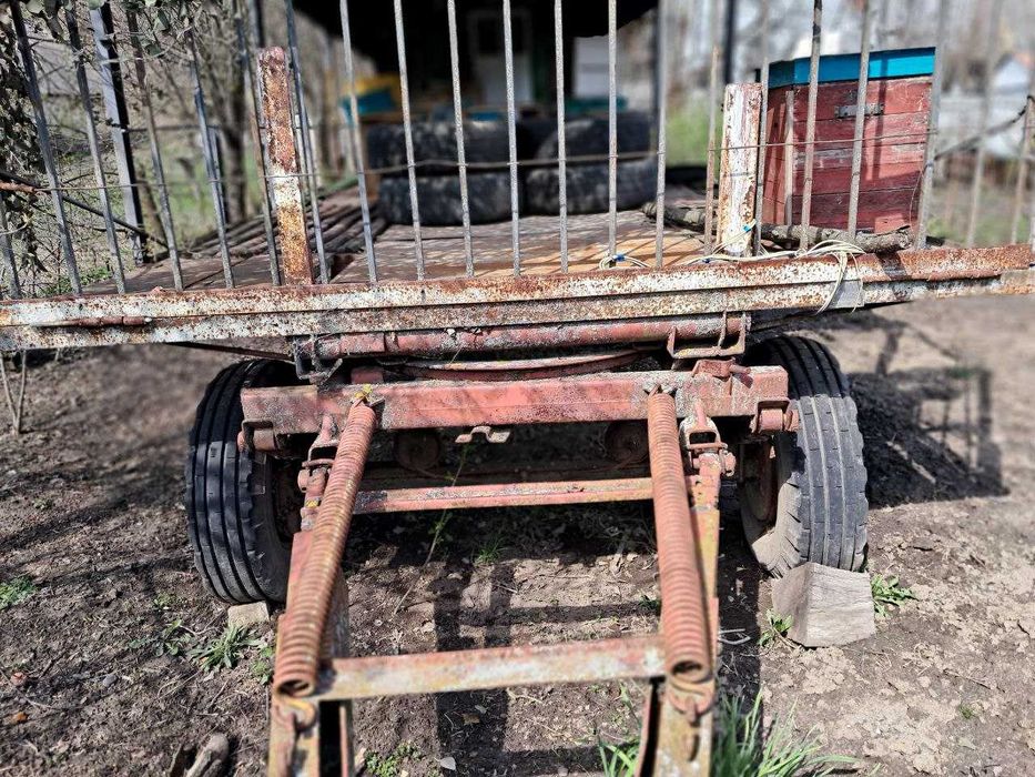 Зареєстрований з номерами Причіп ПАСІЧНИКА на 40 вуликів