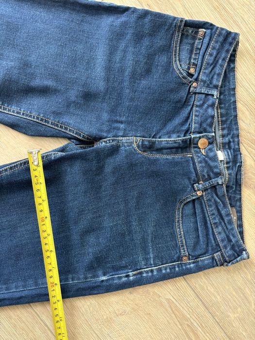 Jeansy granatowe Mango stright/proste