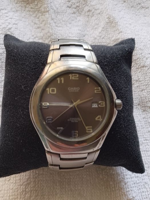 Вінтажний Casio,тітан