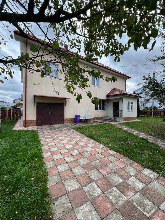 Готовий будинок у Крихівцях