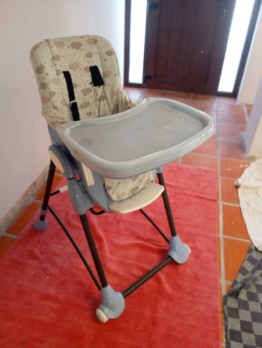 cadeira da chico de bebe