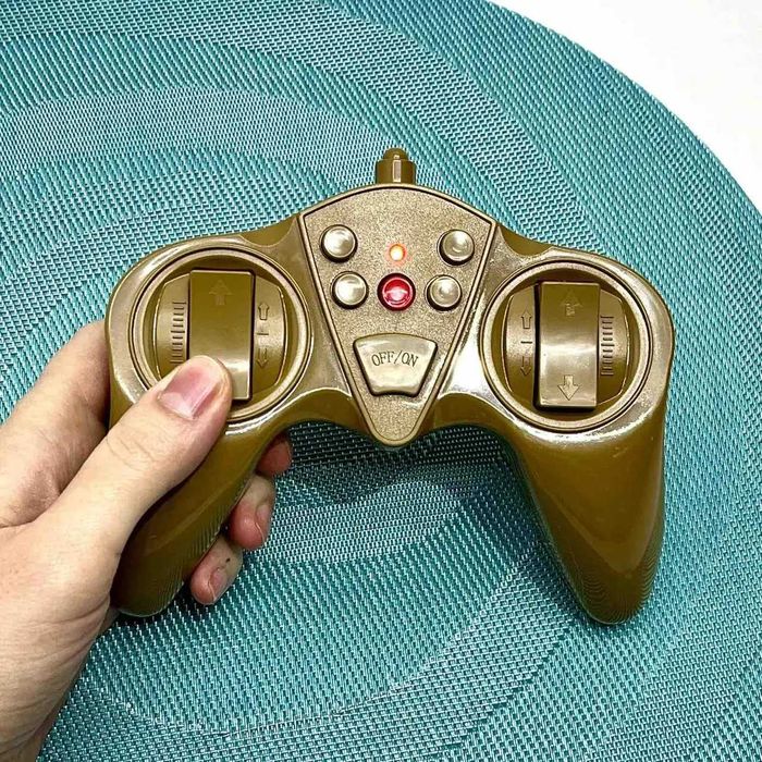 Танк на радіокеруванні Limo Toy 32см світло та звукові ефекти (М 5523)