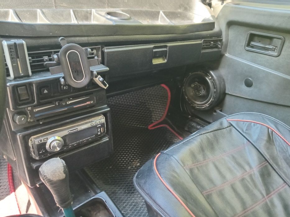 Ваз 21 099 на повному ходу
