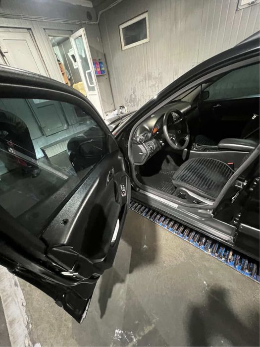Продам мерседес 2.2 tdi