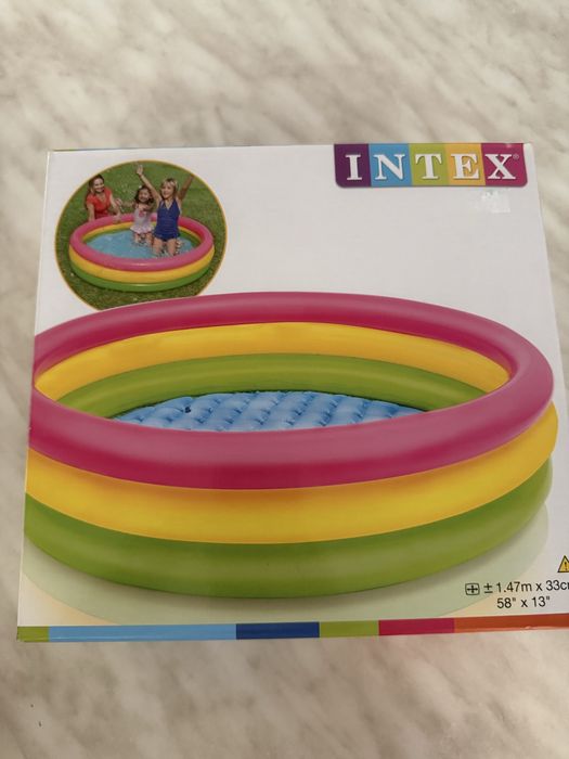 Новий дитячий надувний басейн Intex 57422 (147х33 см, з надувним дном).