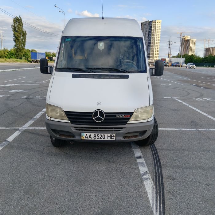 Мерседес спринтер 208CDI