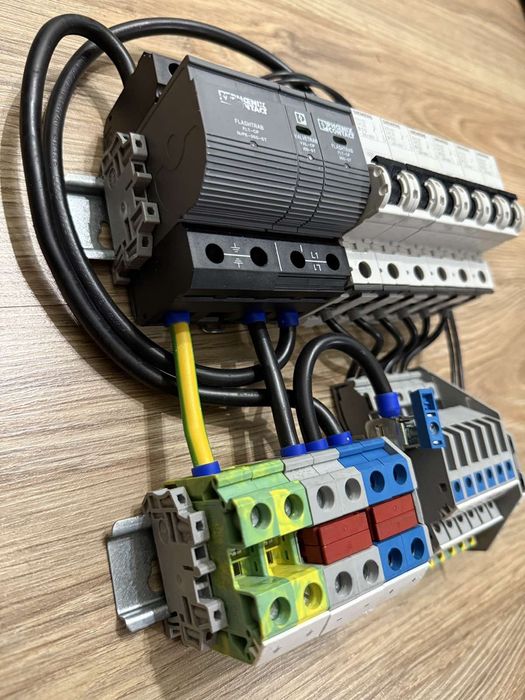 Узел защиты електрощиток