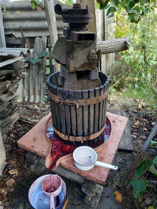 Винний пресс                           .