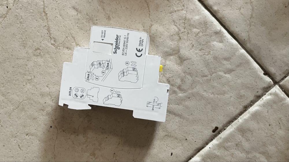 Schneider Acti 9 iATL24
