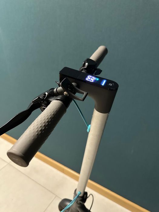 Hulajnoga Motus Scooty 10 LITE 2022