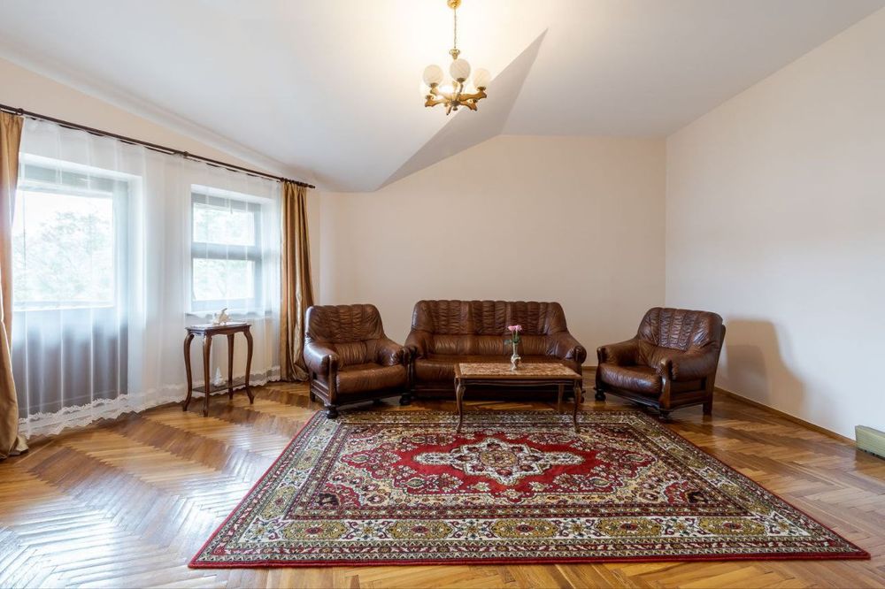 Продаж 5 кімнатної квартири вул. Свєнціцького
