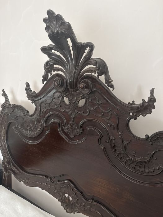 Cama de estilo Português c/ colchão