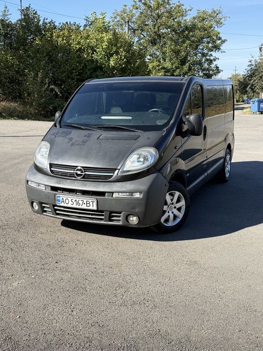 Opél Vivaro 1.9грузовий