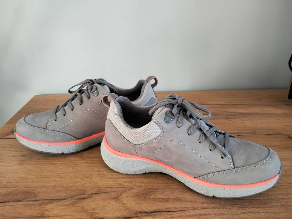 buty damskie sportowe skórzane Clarks Sneakersy Wave2.0 Lace Szare rozmiar 38 jak nowe