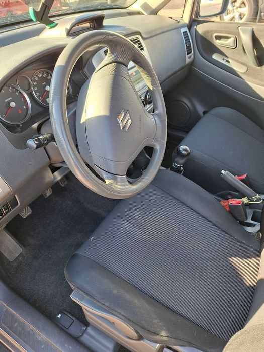 Suzuki Liana 1.6