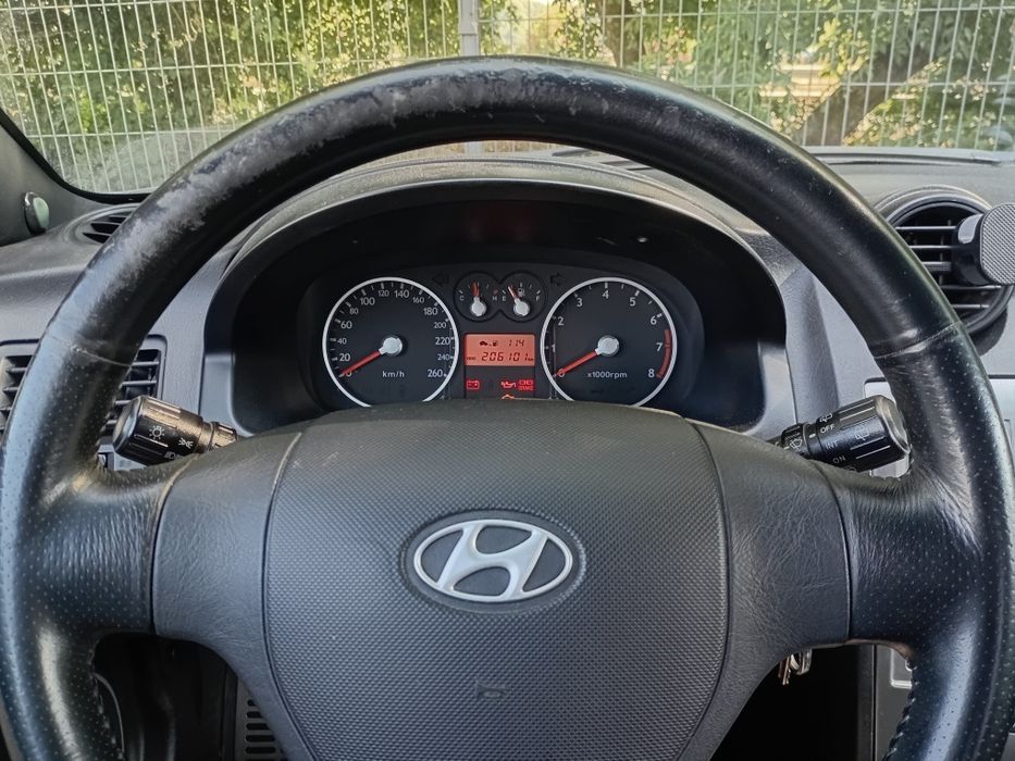 Hyundai Coupé 1.6 105CV 207000KM