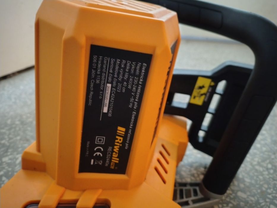 Piła łańcuchowa elektryczna