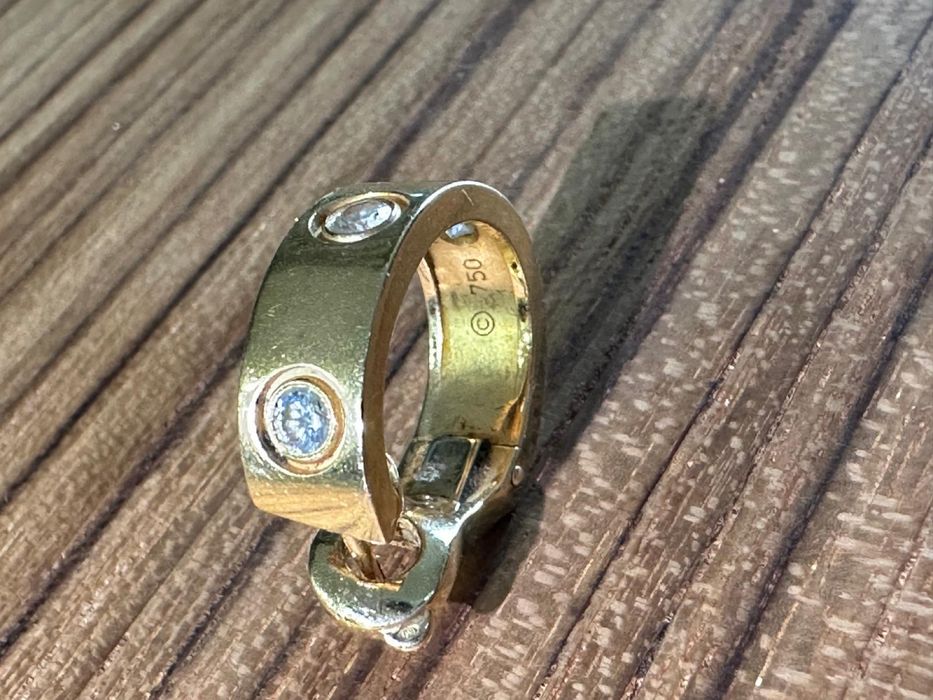 Cartier Love original em ouro 18K com diamantes – peça rara