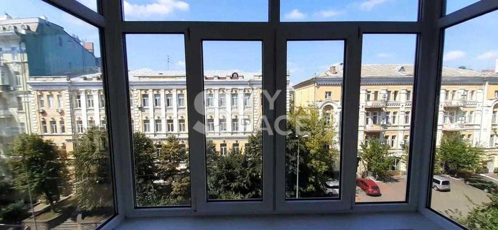 2к, 52м сталінка центр міста