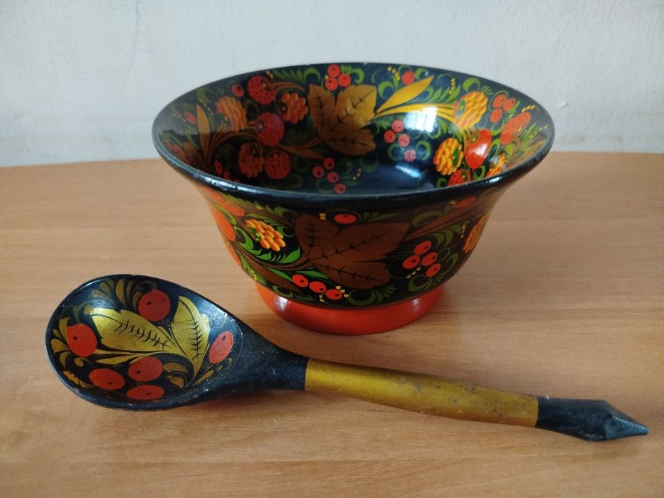 Деревянная ваза под хохлому