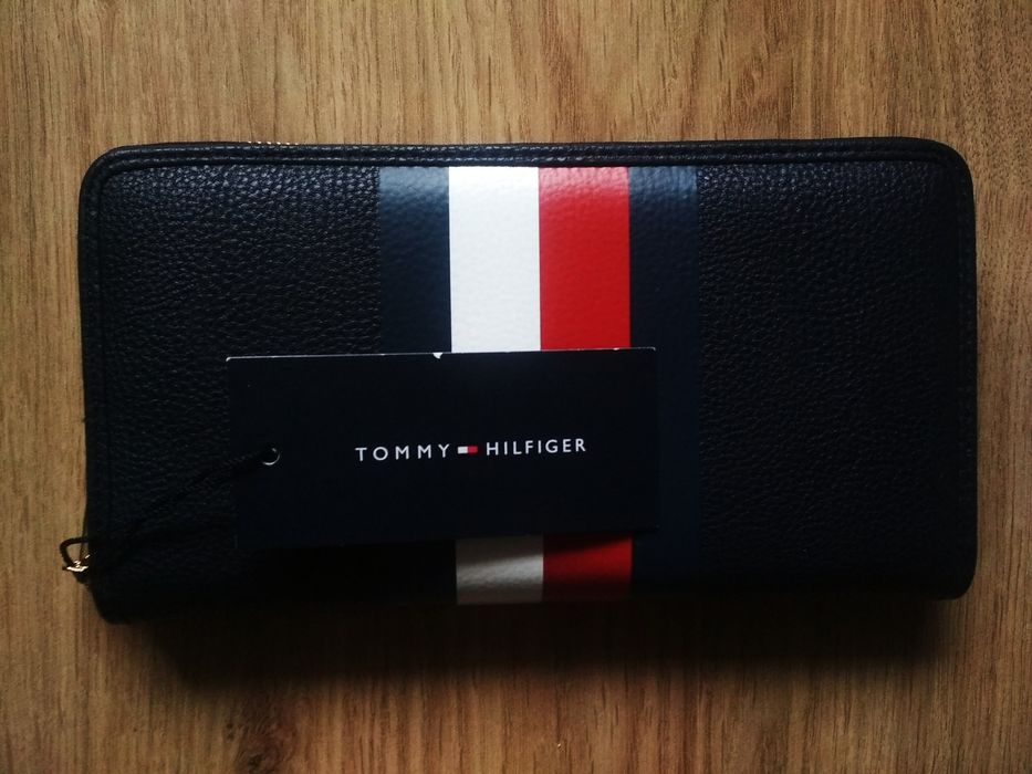 Piękny Duży portfel Tommy Hilfiger Nowy Oryginalny