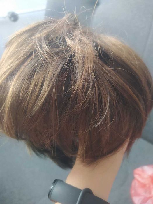 Peruka Changes szczotka stojak