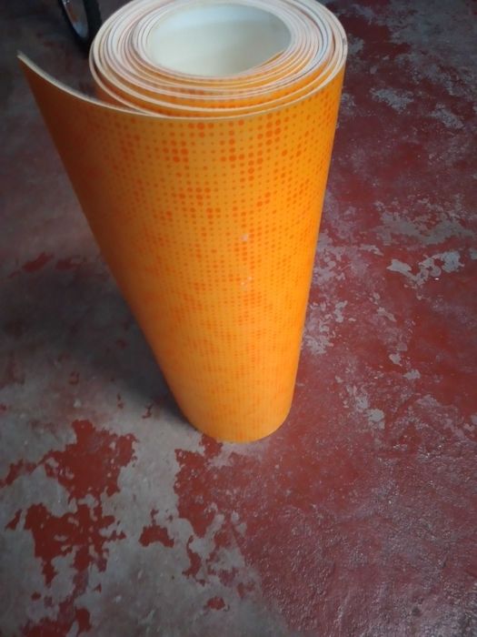 Pavimento Vinil - FORBO "Escolar - Sala de Atividades"