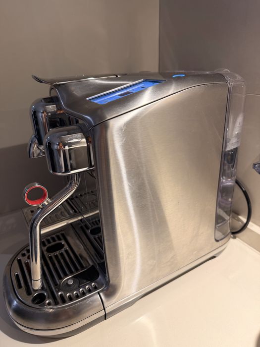 Maquina Nespresso - Creatista Pro Nespresso