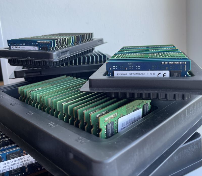 Модулі оперативної памʼяті DDR3 4GB для ноутбуків