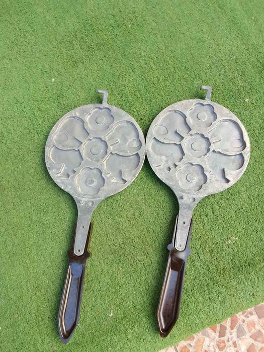 Форма для выпечки вафель.